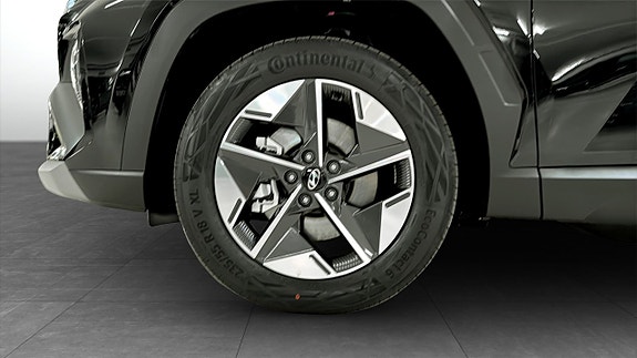 Hyundai Tucson 9 of 12