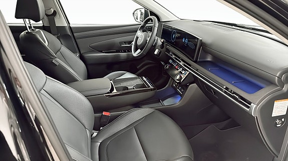 Hyundai Tucson 3 of 5