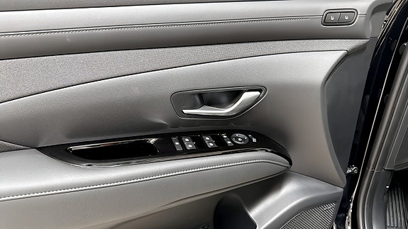 Hyundai Tucson 11 of 12