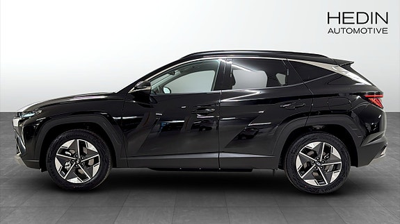 Hyundai Tucson 6 of 12