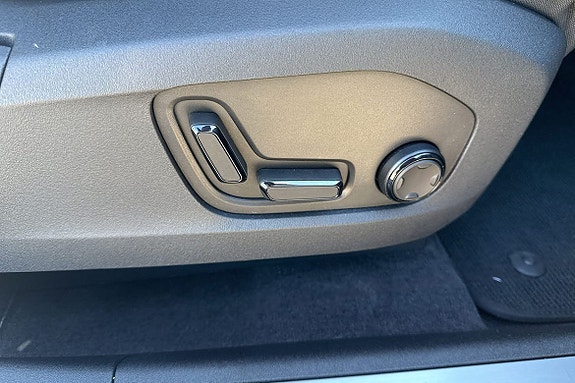 Polestar 4 17 of 19
