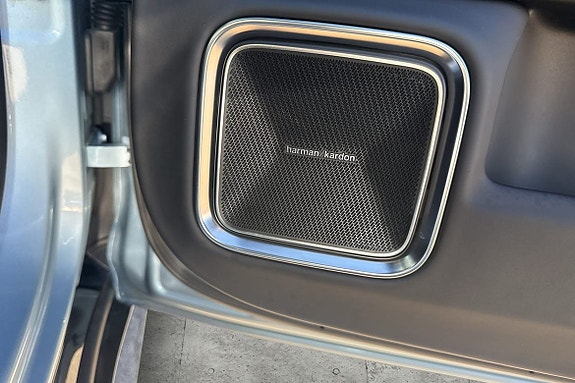 Polestar 4 16 of 19