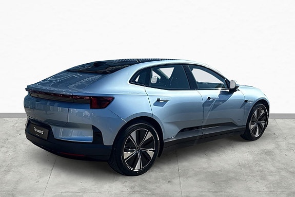 Polestar 4 8 of 19