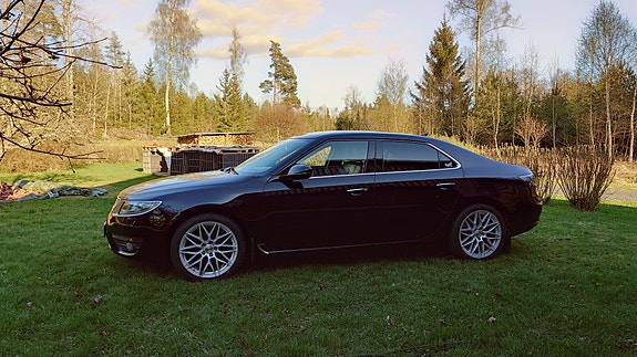 Saab 9-5 2 of 5