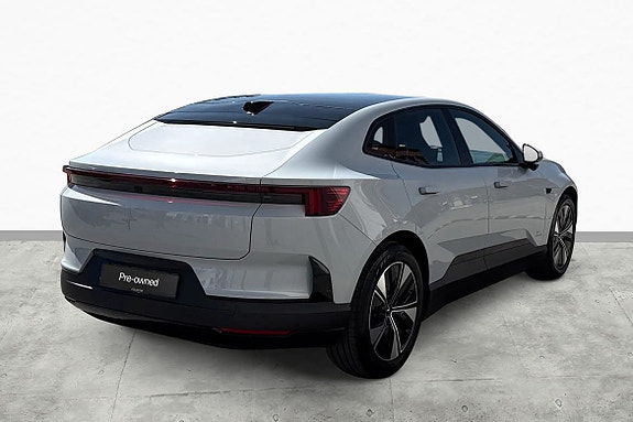 Polestar 4 8 of 20