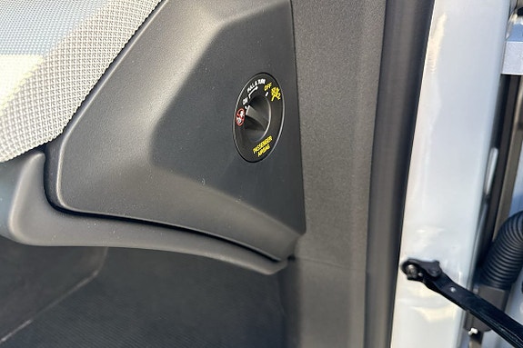 Polestar 4 16 of 20