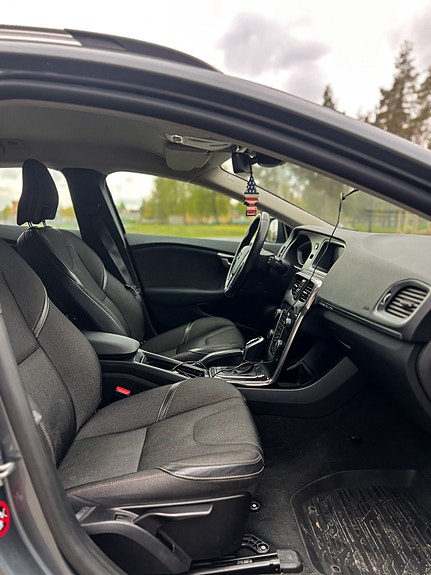 Volvo V40 Cross Country 4 of 5