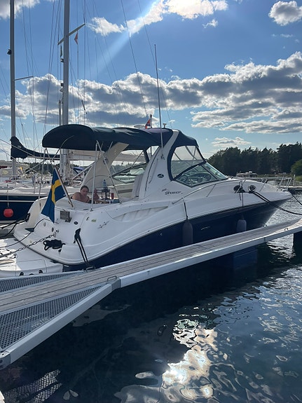 Sea Ray 355 Sundancer 5 of 9