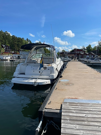 Sea Ray 355 Sundancer 6 of 9