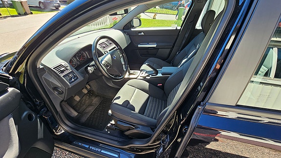 Volvo V50 8 of 22