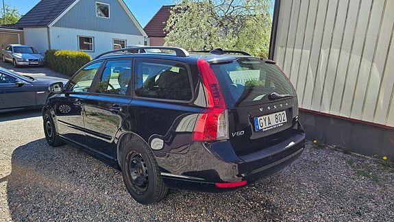 Volvo V50 6 of 22