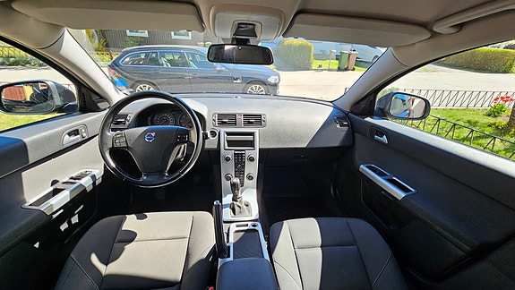 Volvo V50 9 of 22