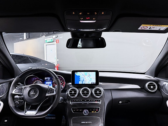 Mercedes-Benz C63 3 of 22
