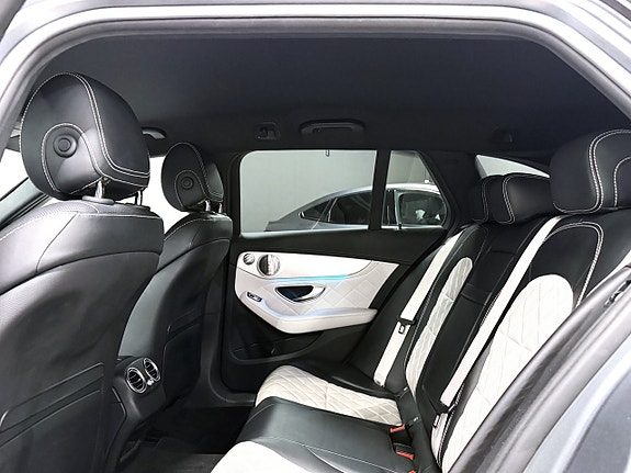 Mercedes-Benz C63 15 of 22