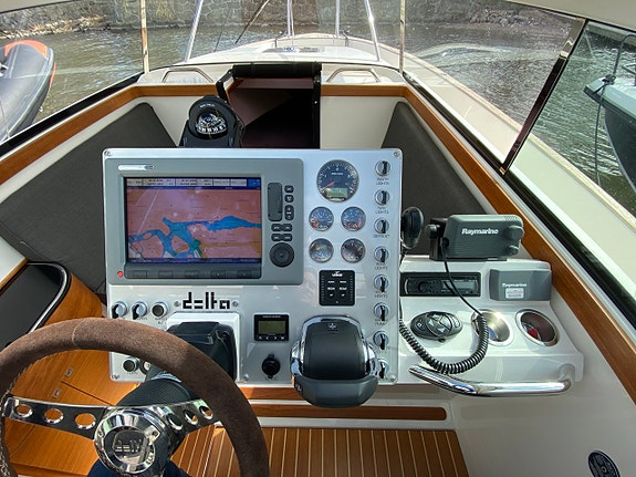 Delta 29 SW -2011 12 of 23