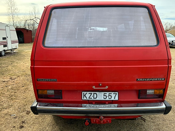Volkswagen Transporter 4 of 6
