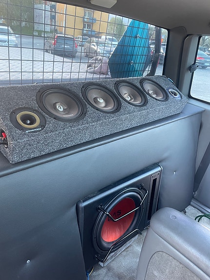 Chevrolet Extended Cab 10 of 25