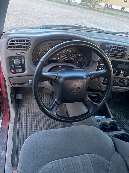 Chevrolet Extended Cab 8 of 25
