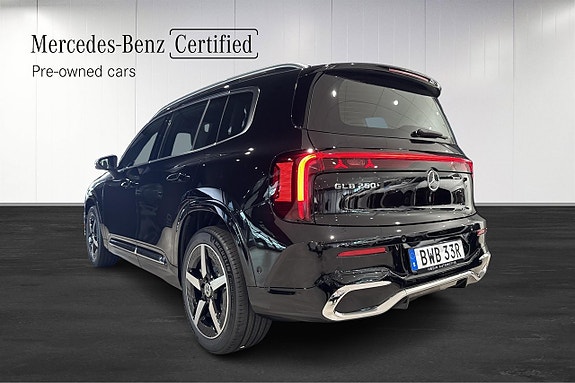 Mercedes-Benz GLB250+ 3 of 5