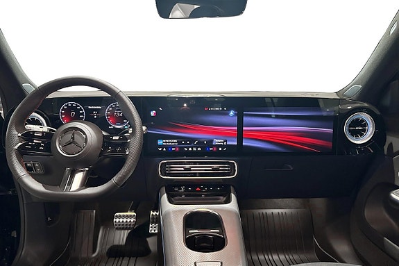 Mercedes-Benz GLB250+ 8 of 12