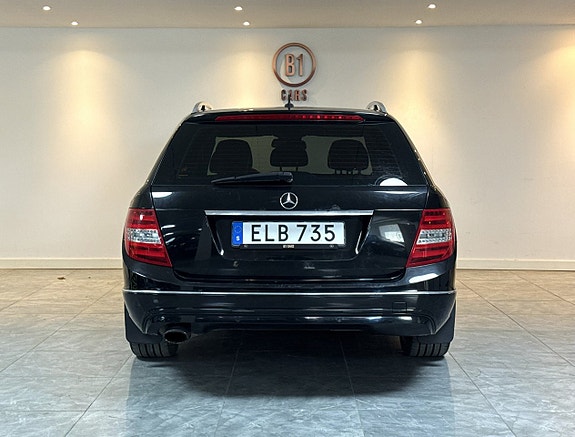 Mercedes-Benz C250 7 of 16
