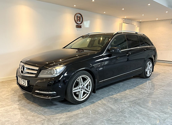 Mercedes-Benz C250 2 of 5
