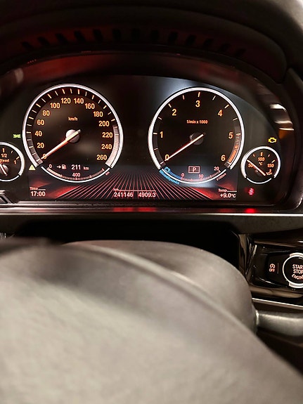 BMW X5 9 of 9