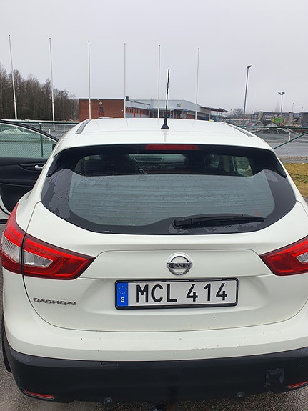 Nissan Qashqai 2 of 5