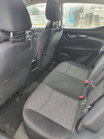 Nissan Qashqai 4 of 5