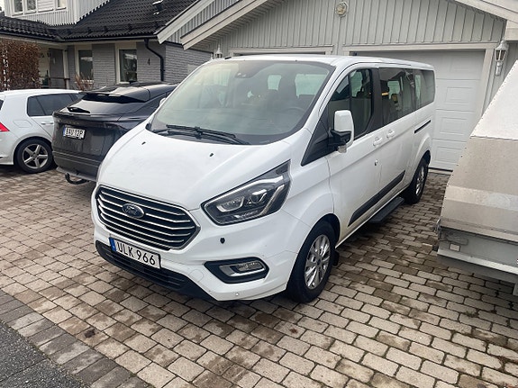 Ford Custom Tourneo