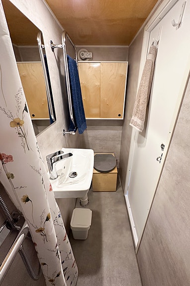 Product image 14 of 27