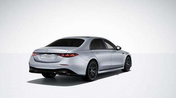 Mercedes-Benz S580 e 3 of 5
