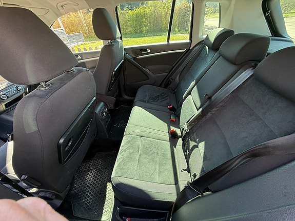 Volkswagen Tiguan 6 of 10