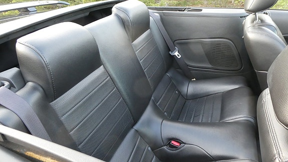 Ford Mustang 13 of 23