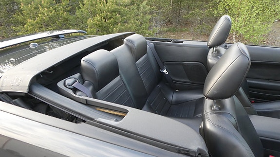 Ford Mustang 17 of 23