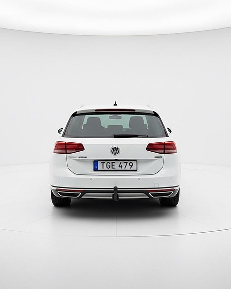 Volkswagen Passat Alltrack 5 of 5