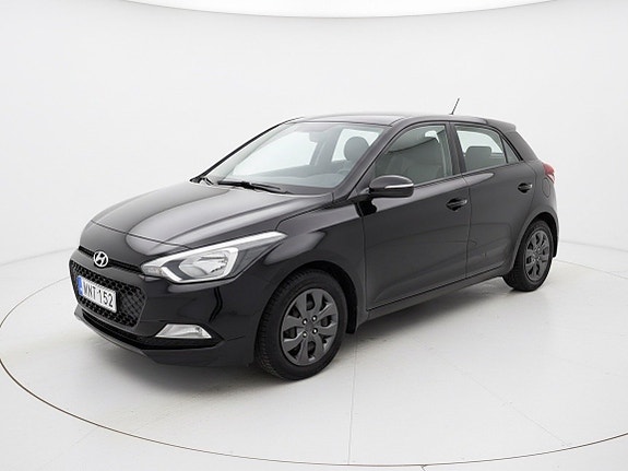 Hyundai i20 2 of 5