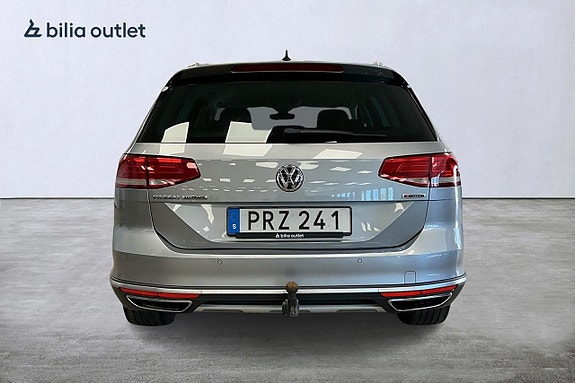 Volkswagen Passat Alltrack 7 of 28