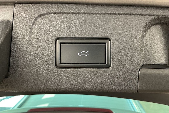 Volkswagen Passat Alltrack 24 of 28