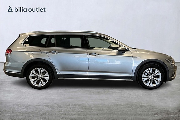 Volkswagen Passat Alltrack 5 of 5