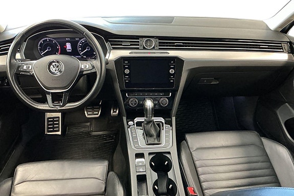 Volkswagen Passat Alltrack 13 of 28
