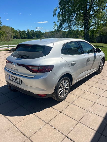Renault Megane IV 5 of 5