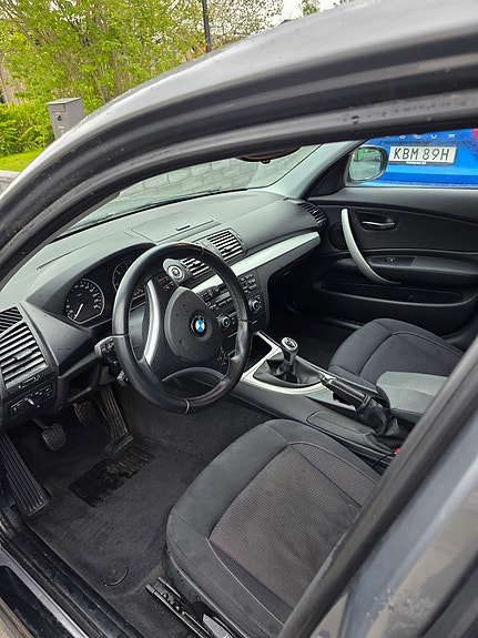 BMW 118d 6 of 11