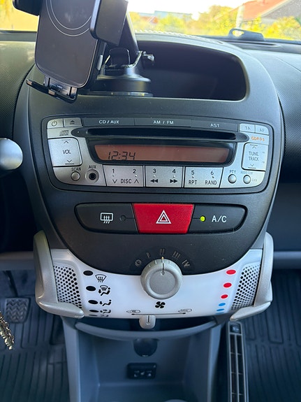 Toyota Aygo 7 of 10