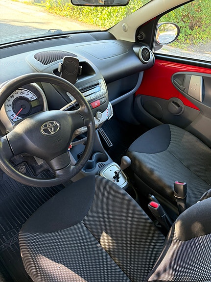 Toyota Aygo 5 of 10