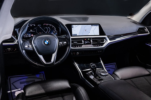BMW 330e 17 of 23