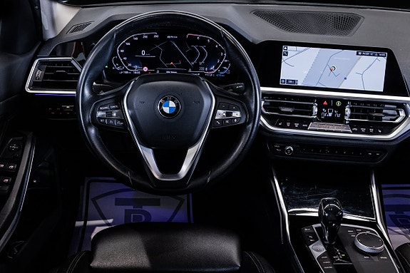 BMW 330e 16 of 23