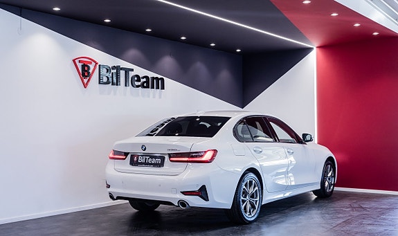 BMW 330e 6 of 23