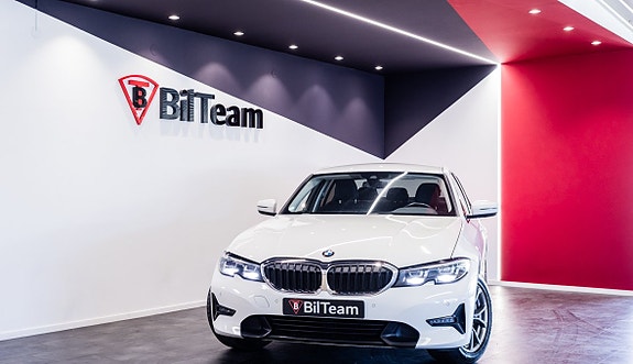 BMW 330e