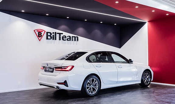 BMW 330e 7 of 23